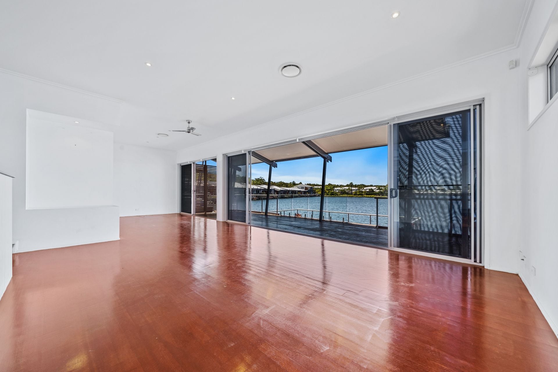 40/181 Lae Drive, Coombabah - Thumbnail 5