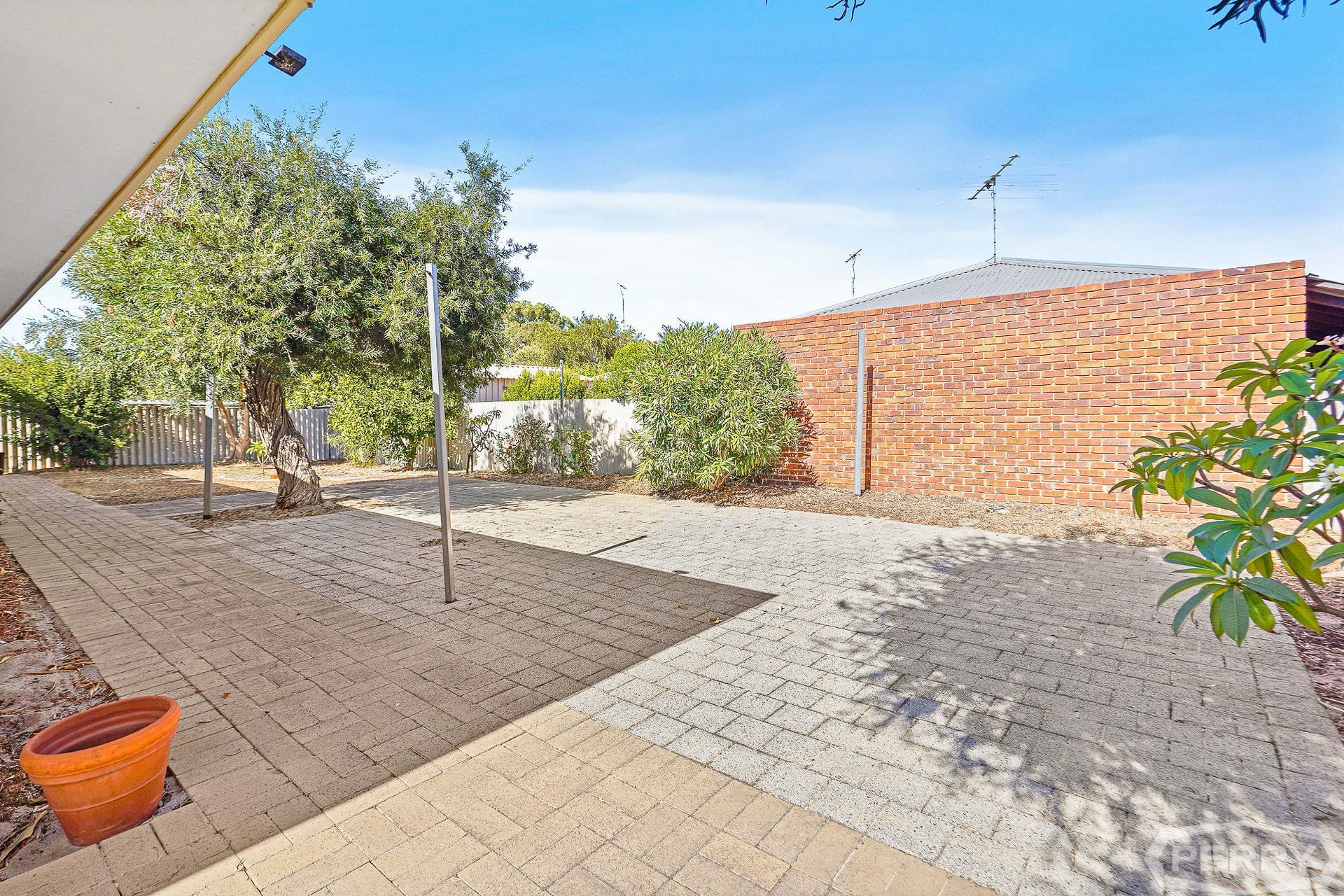 13 Sandalwood Parade, Halls Head, Halls Head - Image 1