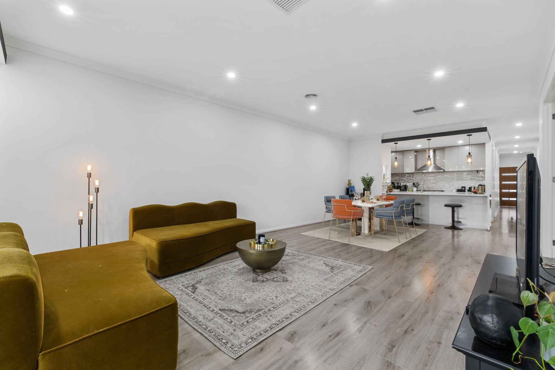 Modern Family Living at 20 Daintree Entrance, Donnybrook