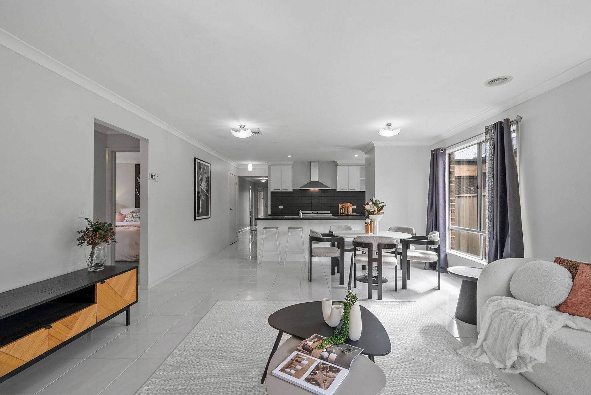 Perfectly Positioned Family Living with Lifestyle Convenience