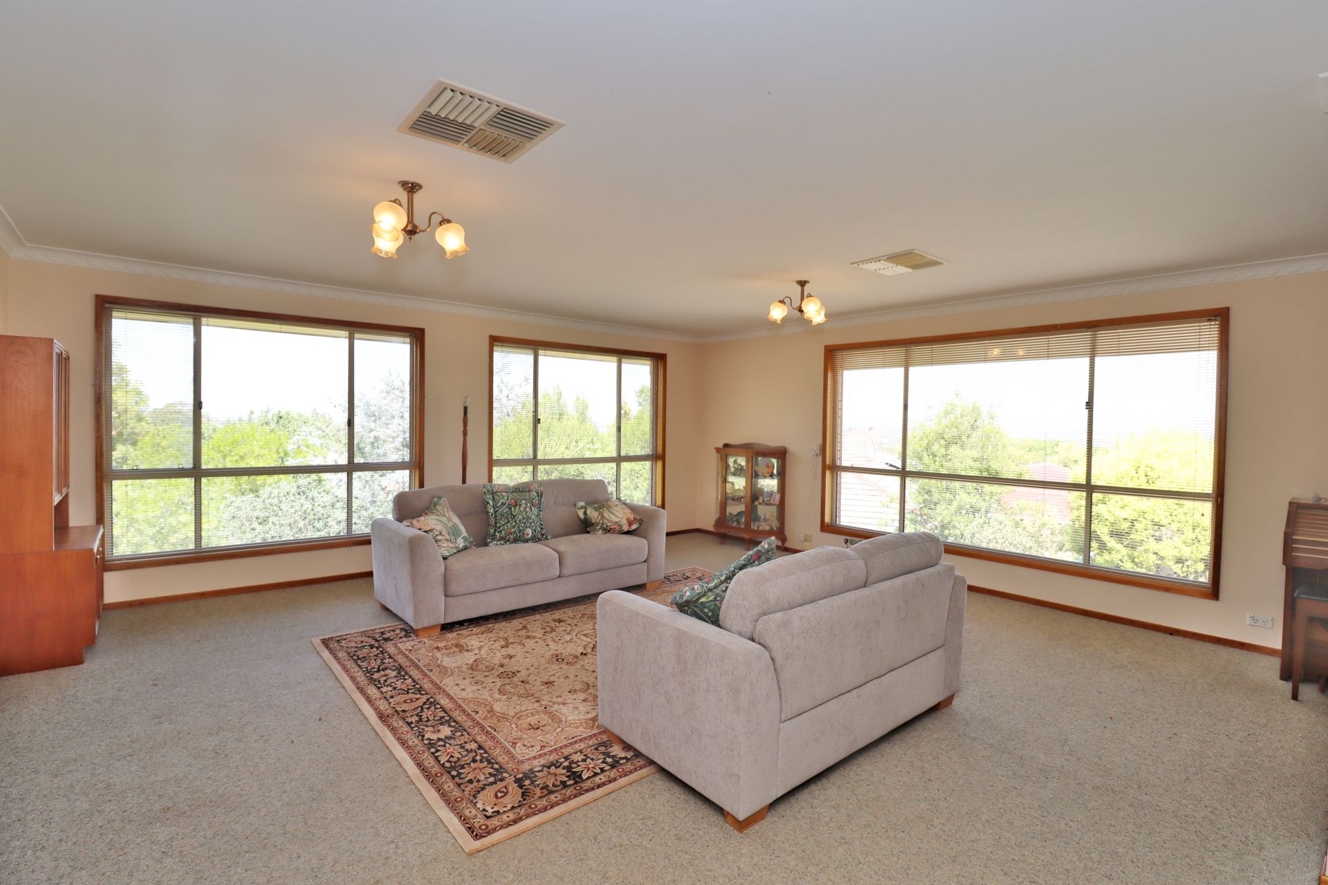 8 Grevillea Close, COWRA, Cowra - Thumbnail 3
