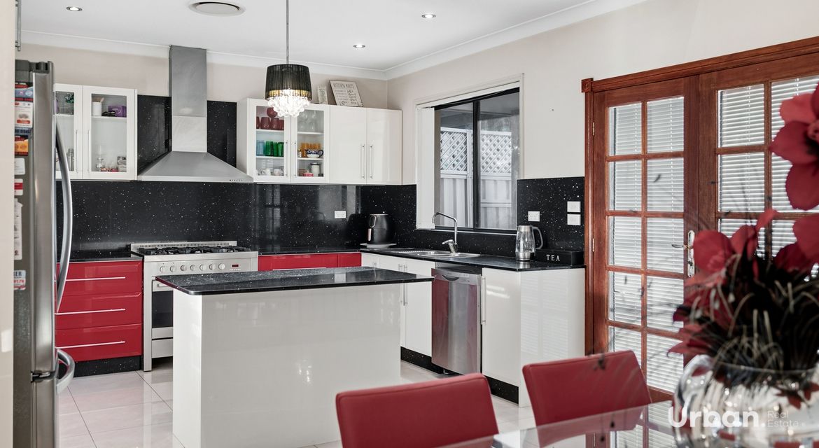 Casula 41 Roth Street