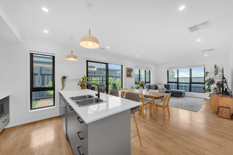 37 Clapham Avenue, Wollert