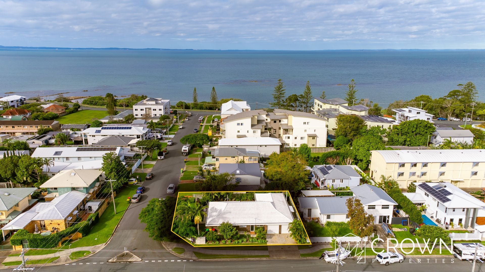 17 Annie Street WOODY POINT QLD,  - Image 1