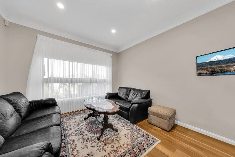 17 Woodleigh Street, Thomastown