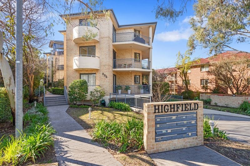 4/235 Kingsway Caringbah NSW, Caringbah - Image 1