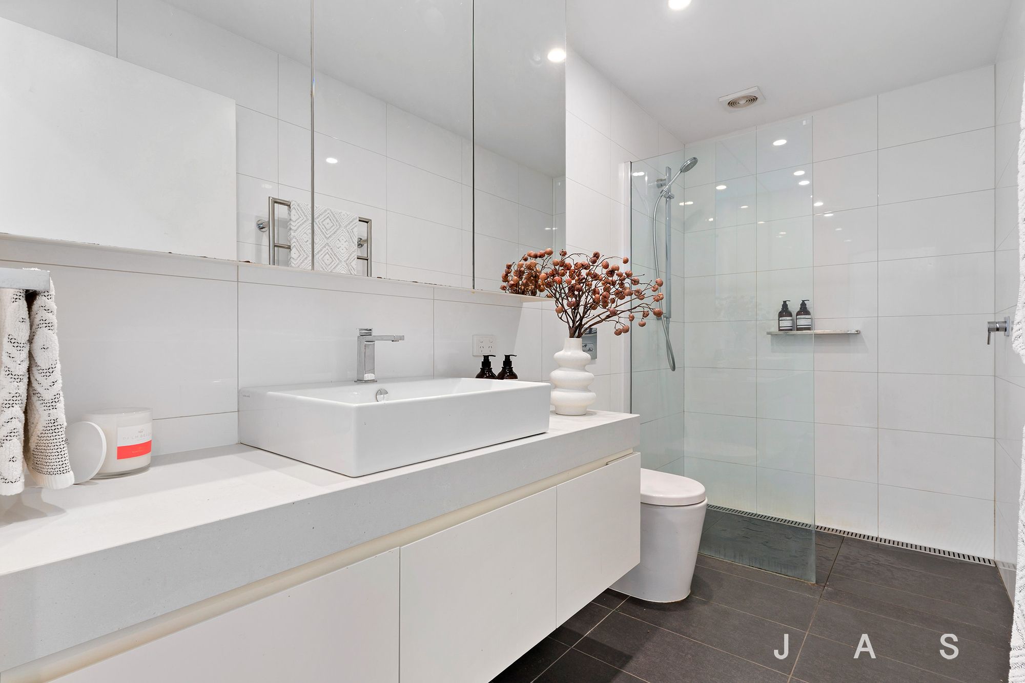 7 MacKay Street, Yarraville, Yarraville - Thumbnail 7