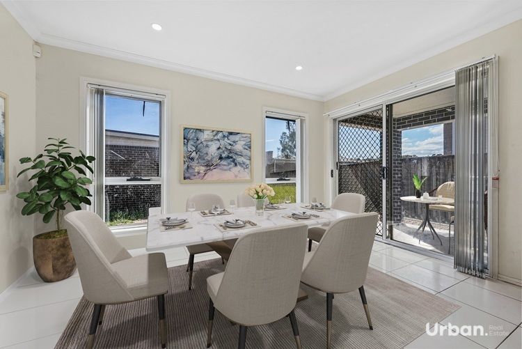 Colebee 7 Alderton Drive