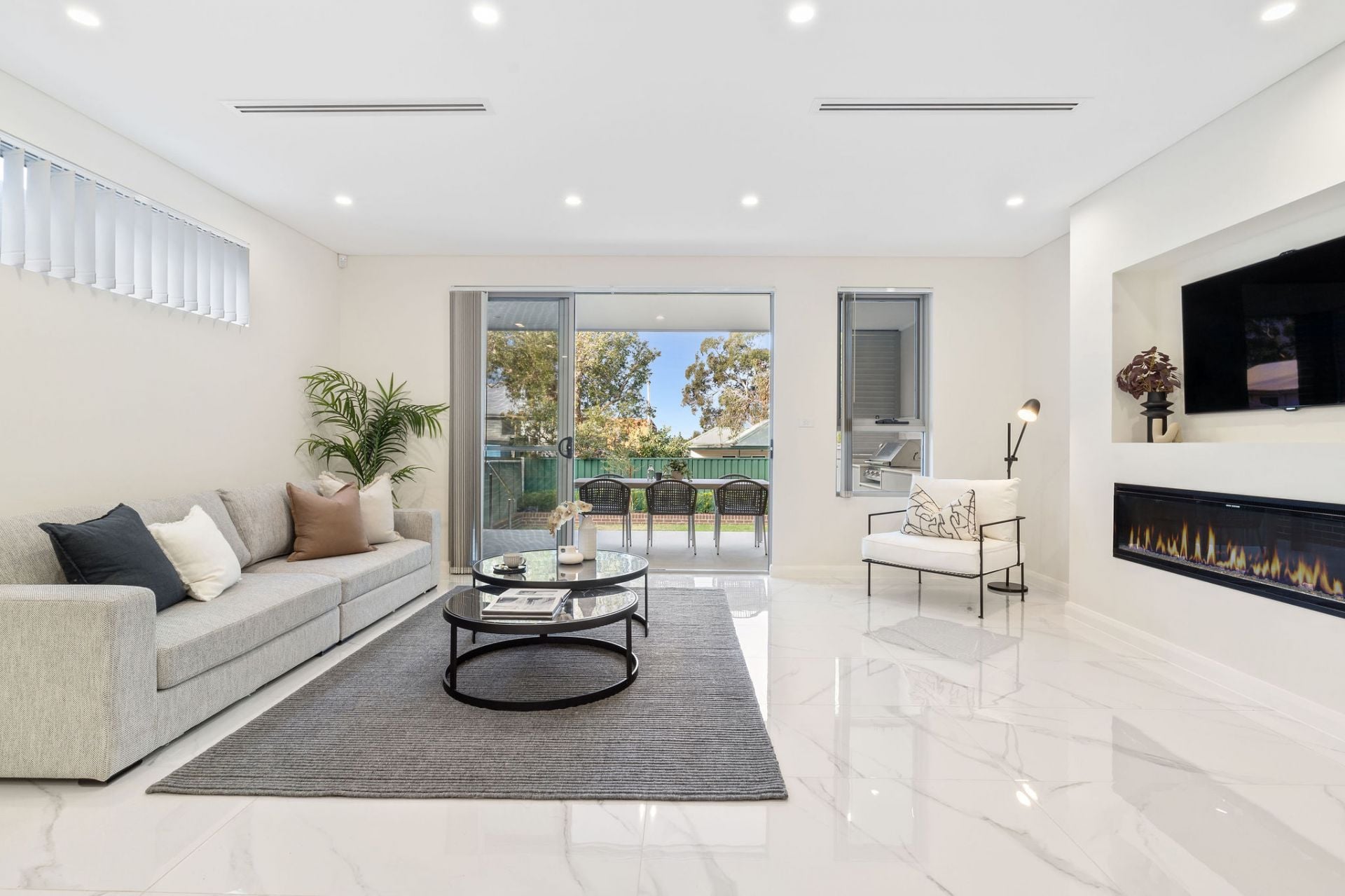 82A Crammond Boulevard Caringbah NSW, Caringbah - Thumbnail 4