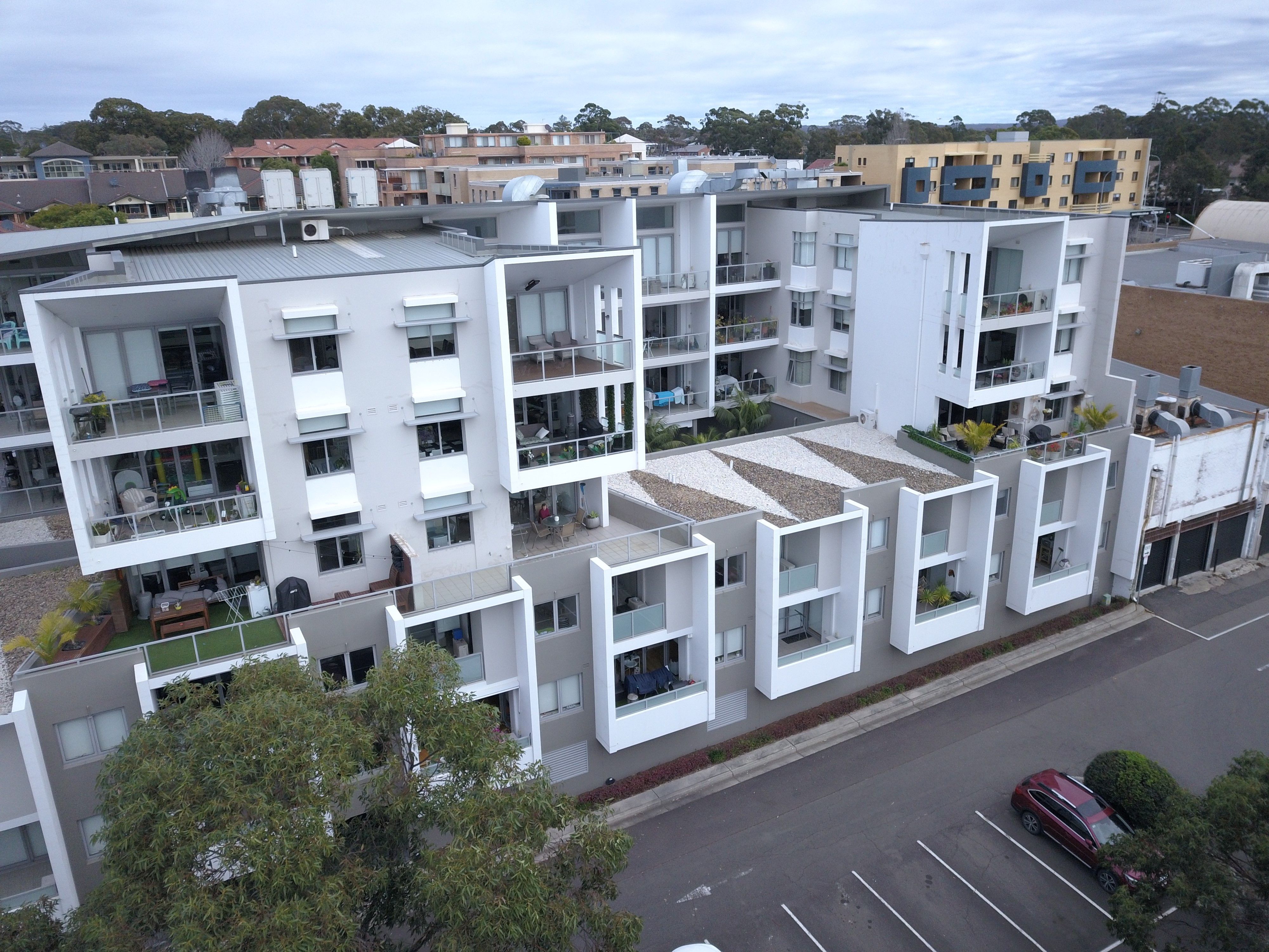 17/277 Kingsway CARINGBAH 2229