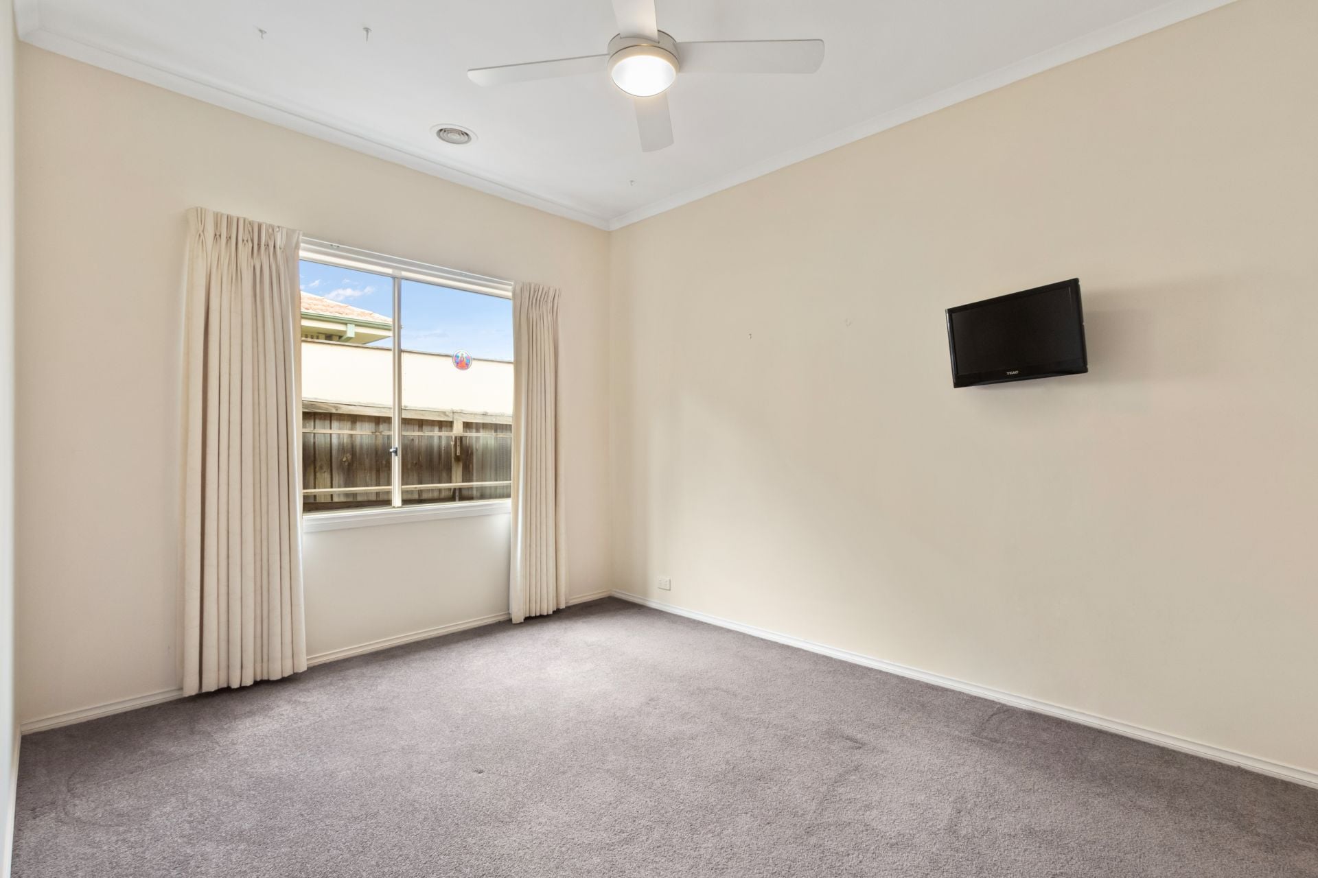 Peaceful Parkside Family Comfort