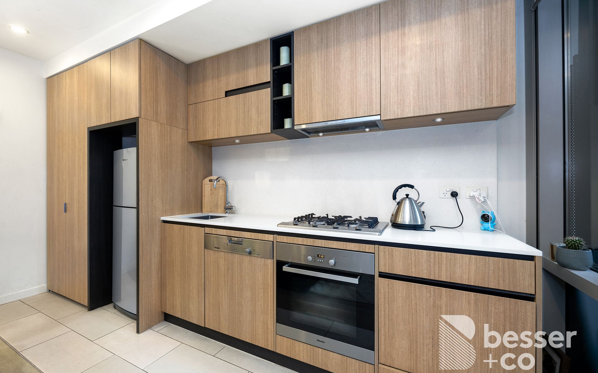 101/227 Toorak Road, South Yarra - Thumbnail 4