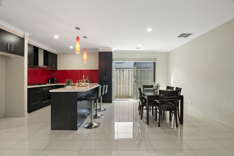 13 Crathes Avenue, Wollert