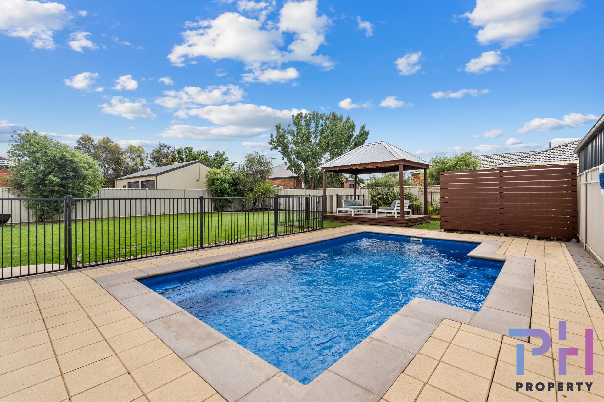 45 Garden Drive Epsom VIC, Epsom - Thumbnail 2