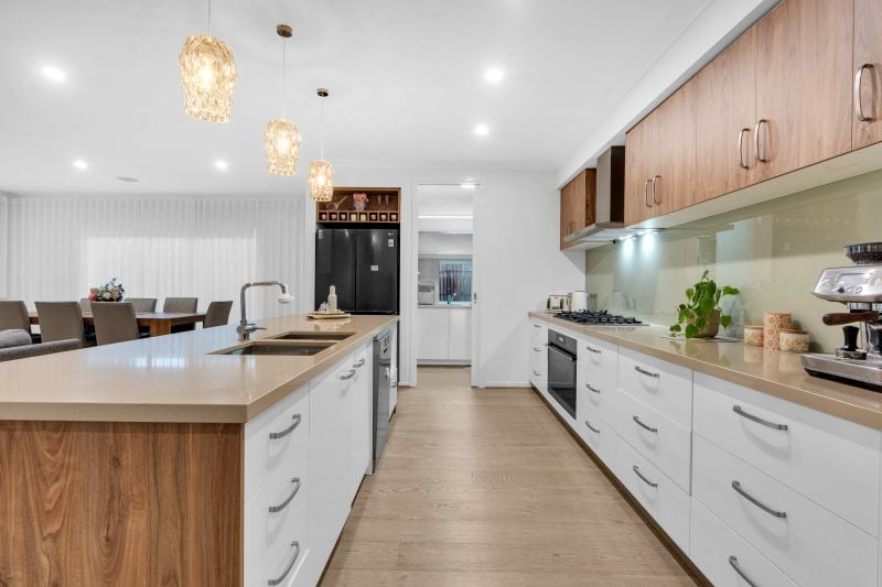 5 Devizes Drive, Wollert