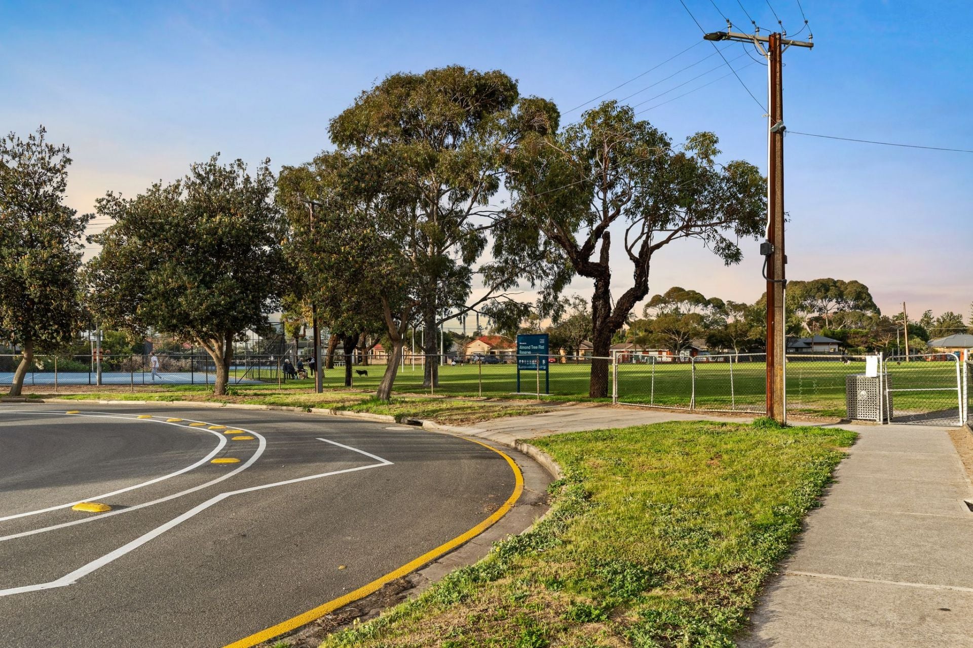8 Mooltan Avenue, Largs Bay - Image 1