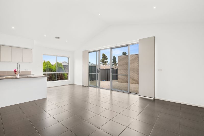 18 Viewrise Walk, Craigieburn