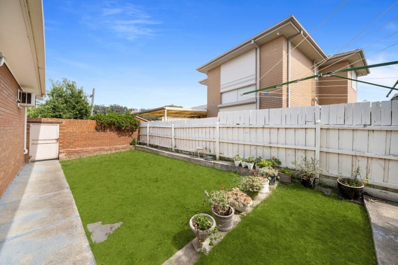 32 Pandora Avenue, Thomastown
