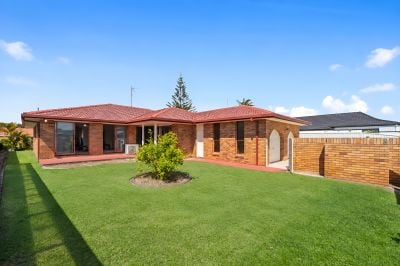 Mermaid Waters 11 Reef Court