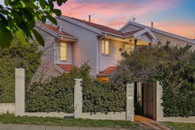 Palmerston 24 Haystack Crescent
