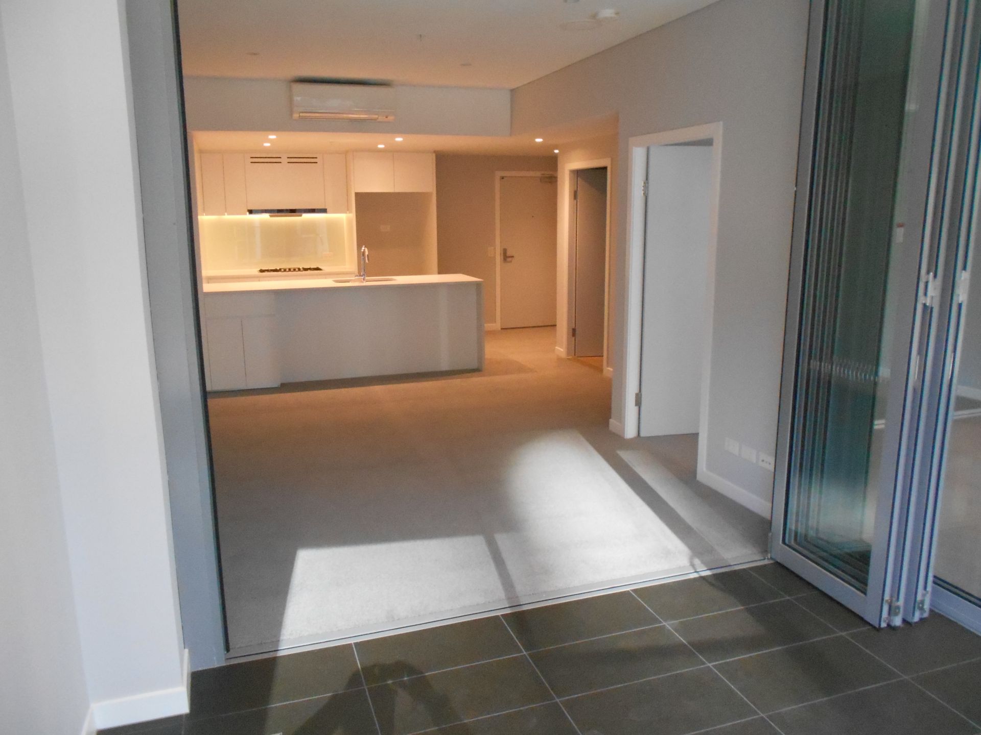 708/3 Half Street Wentworth Point NSW, Wentworth Point - Thumbnail 4