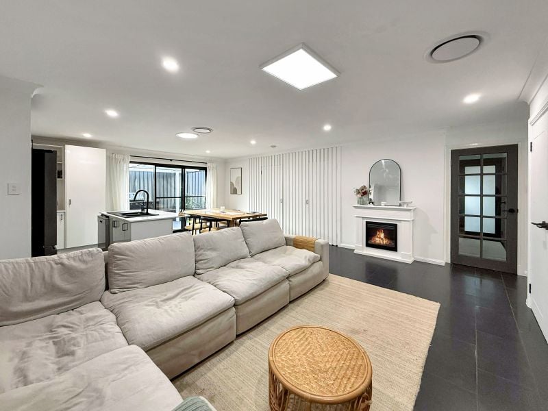 Spacious & Low-Maintenance Living in Peaceful The Oaks