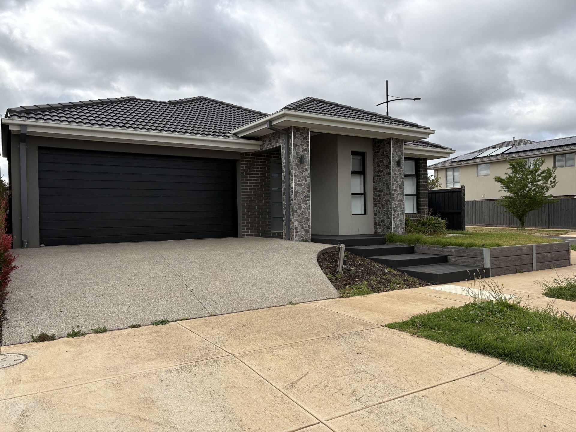 29 Homage Avenue, Fraser Rise VIC