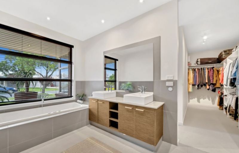 15 Mallett Grove, Lyndhurst VIC, Lyndhurst - Thumbnail 4