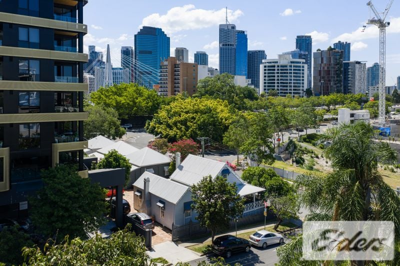 35 Cairns Street, Kangaroo Point