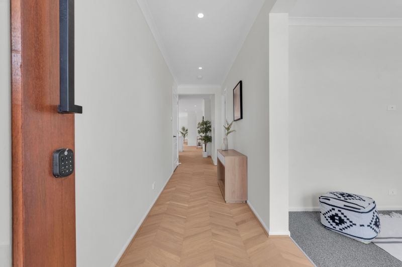 9 Westcape Drive, Wollert