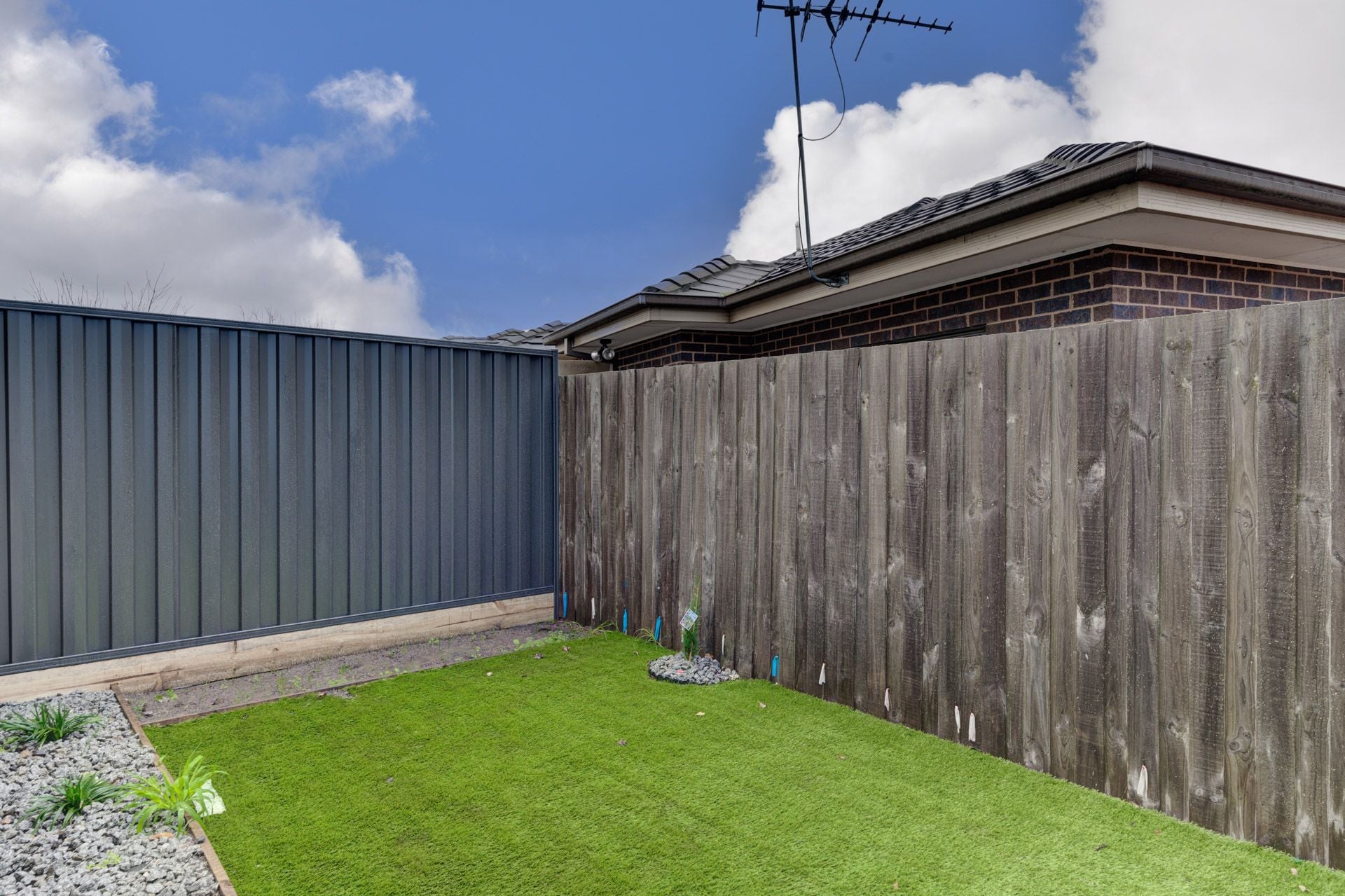 Modern Two-Bedroom Townhouse in a Prime Reservoir Location