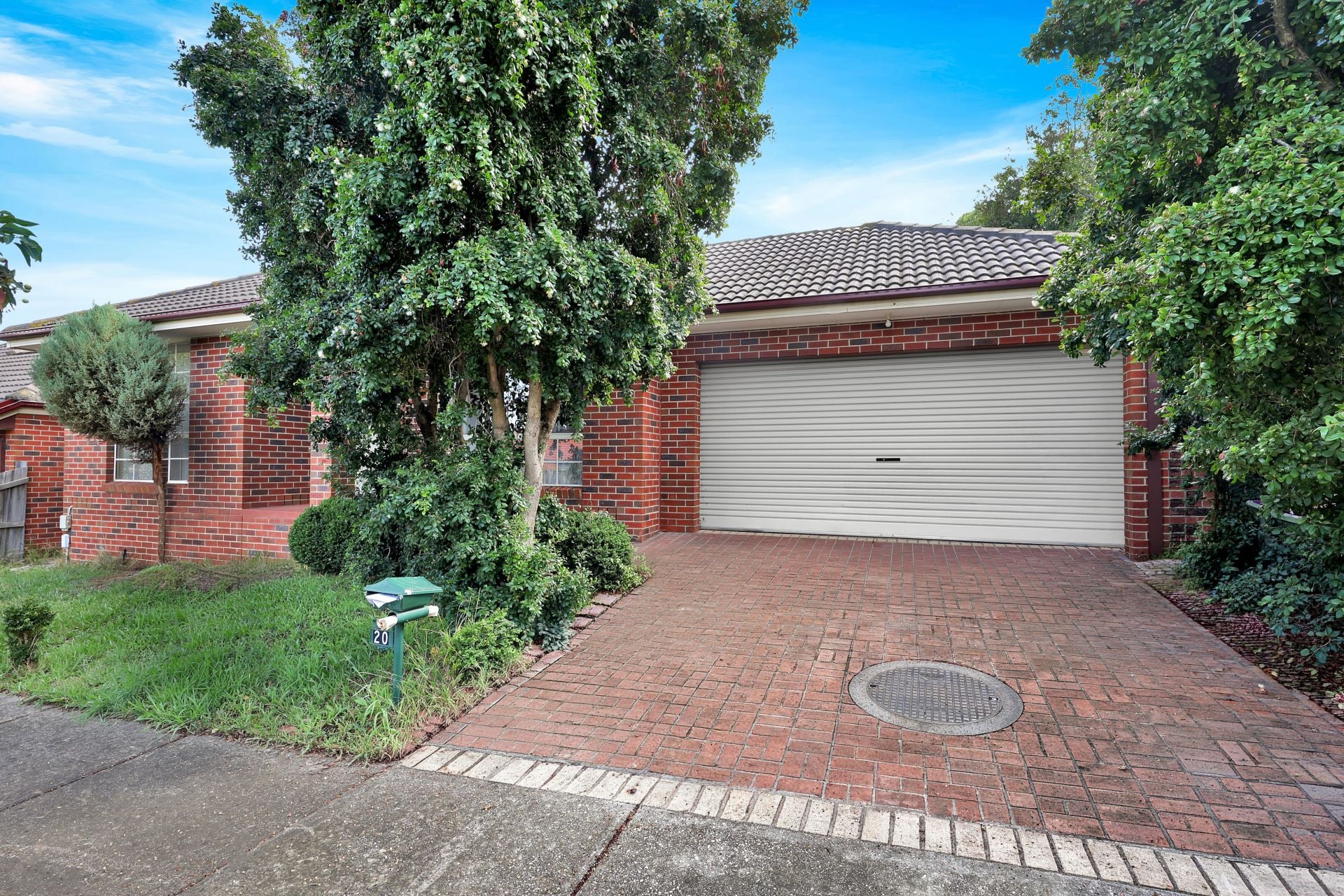 Convenient Living in a Prime Location