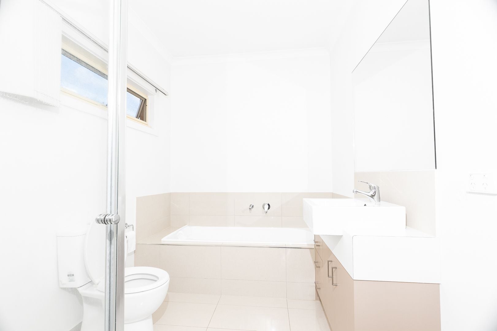 Low-Maintenance Living in a Convenient Location