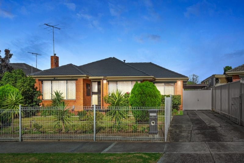 19 Valerie Street, Lalor