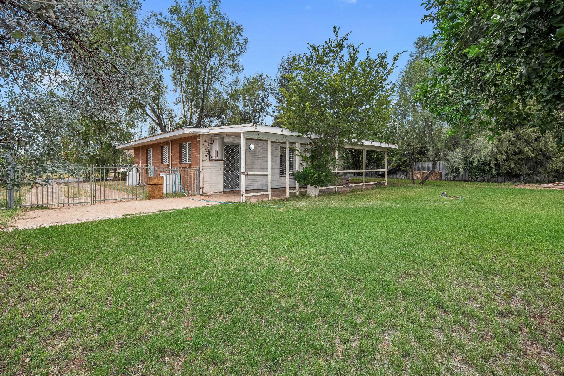 111 Lackman Terrace Braitling NT, Braitling - Thumbnail 2