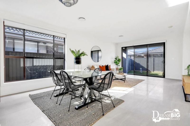 1 Salix Crescent, Marsden Park, Marsden Park - Thumbnail 3