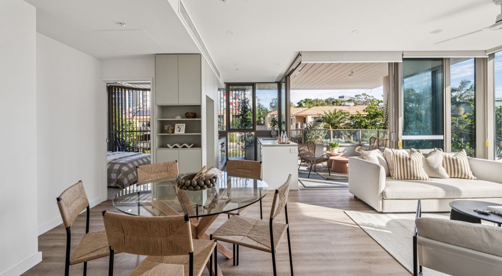 306/15 Waverley Street, Southport - Thumbnail 6