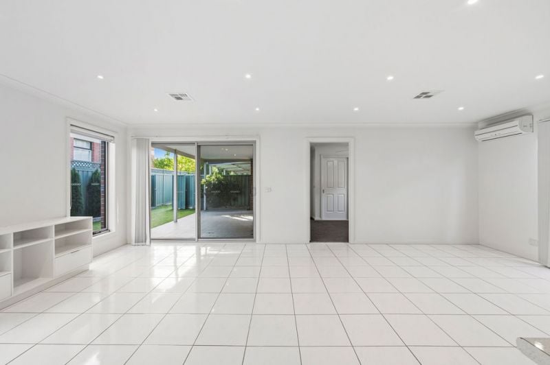 16 Ayrvale Avenue, Lake Gardens, Lake Gardens - Thumbnail 6