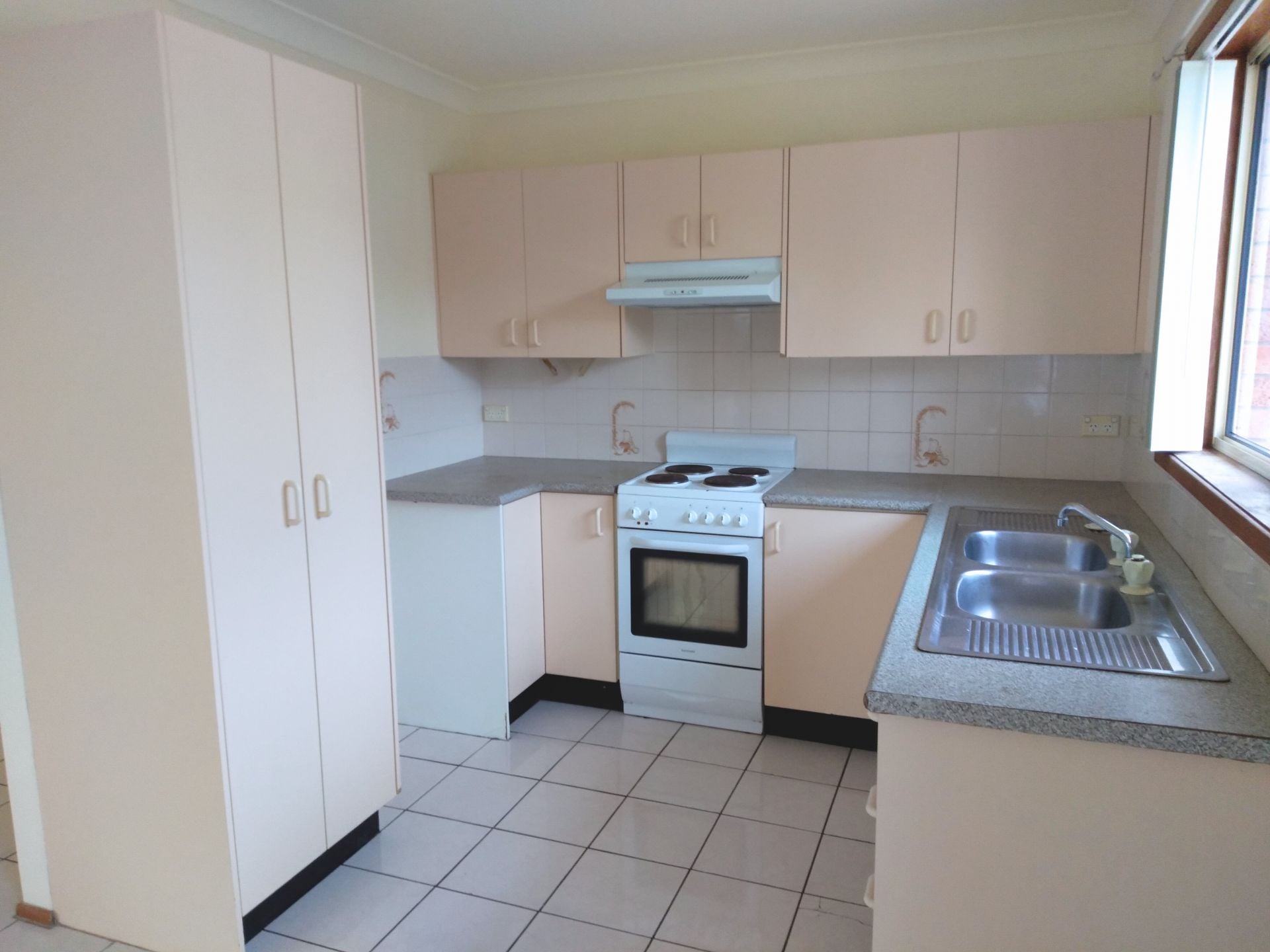 29 Anembo Avenue, Summerland Point, Summerland Point - Thumbnail 4