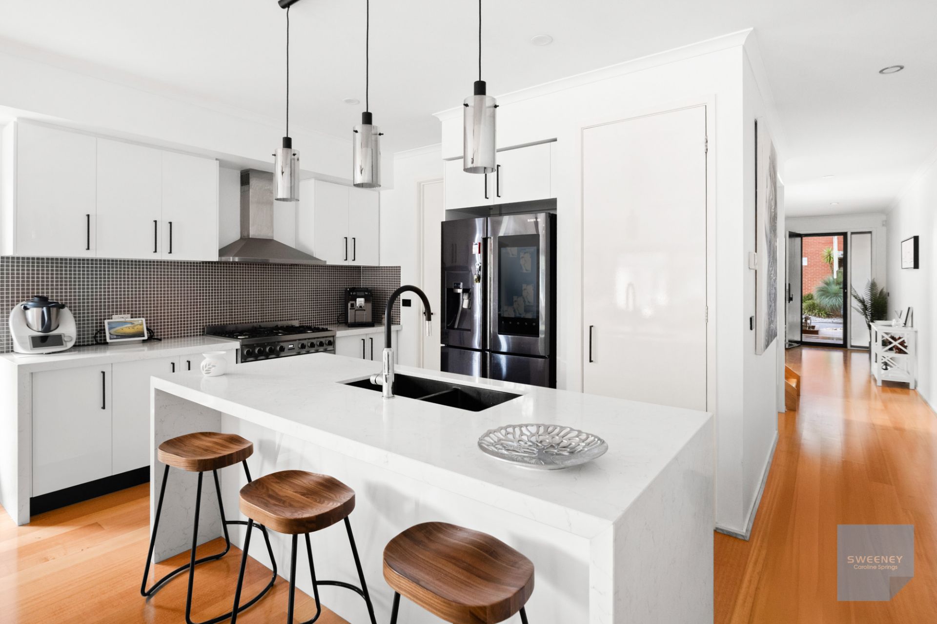 11 Beacon Lane, Caroline Springs - Thumbnail 3