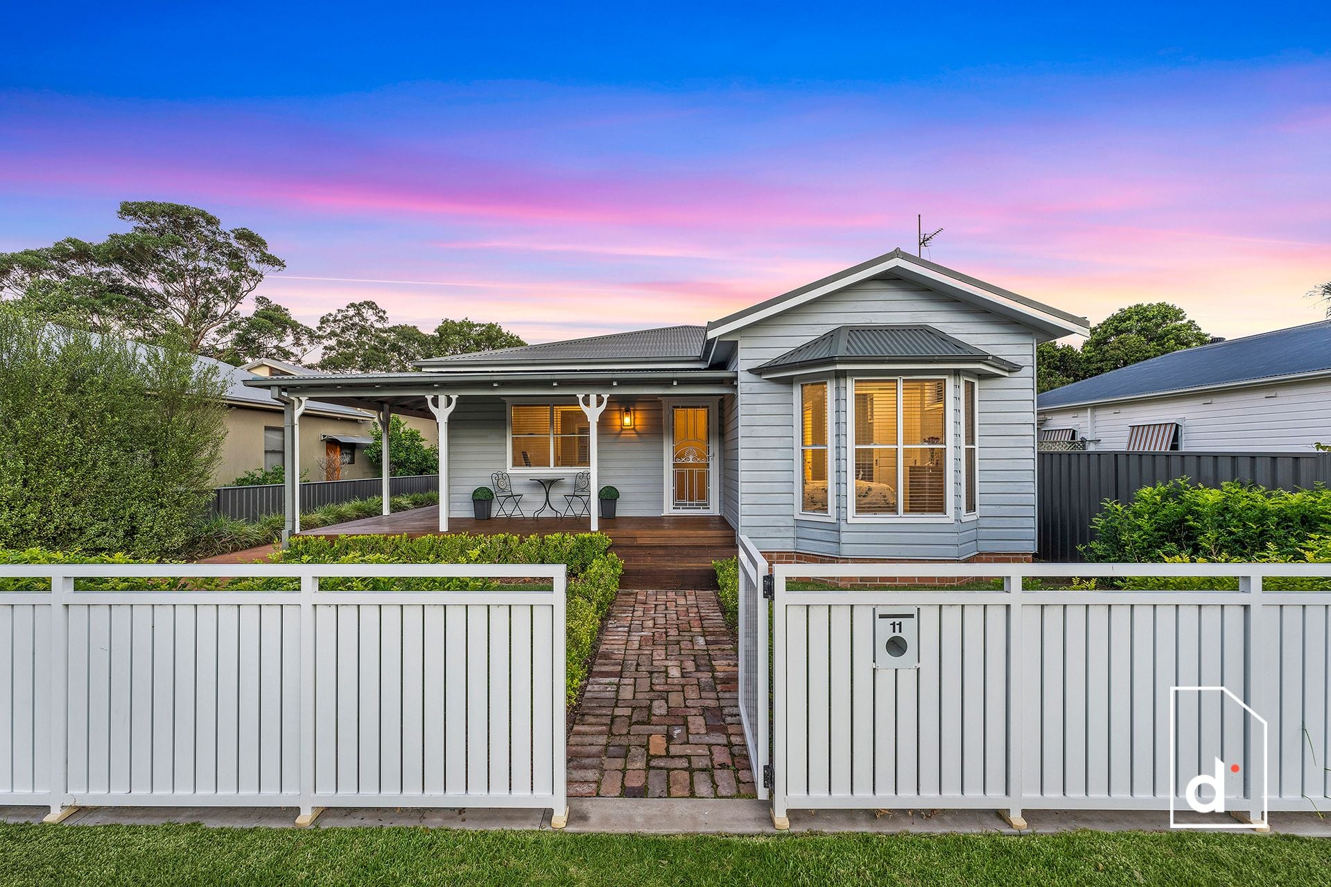 11 Bloomfield Avenue, Corrimal NSW