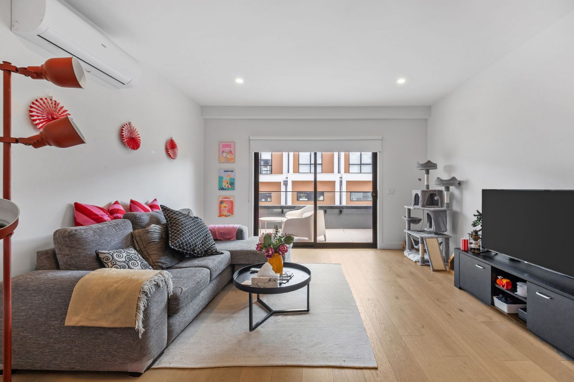INVESTORS TAKE NOTE ( current rent return $2520 per calendar month)