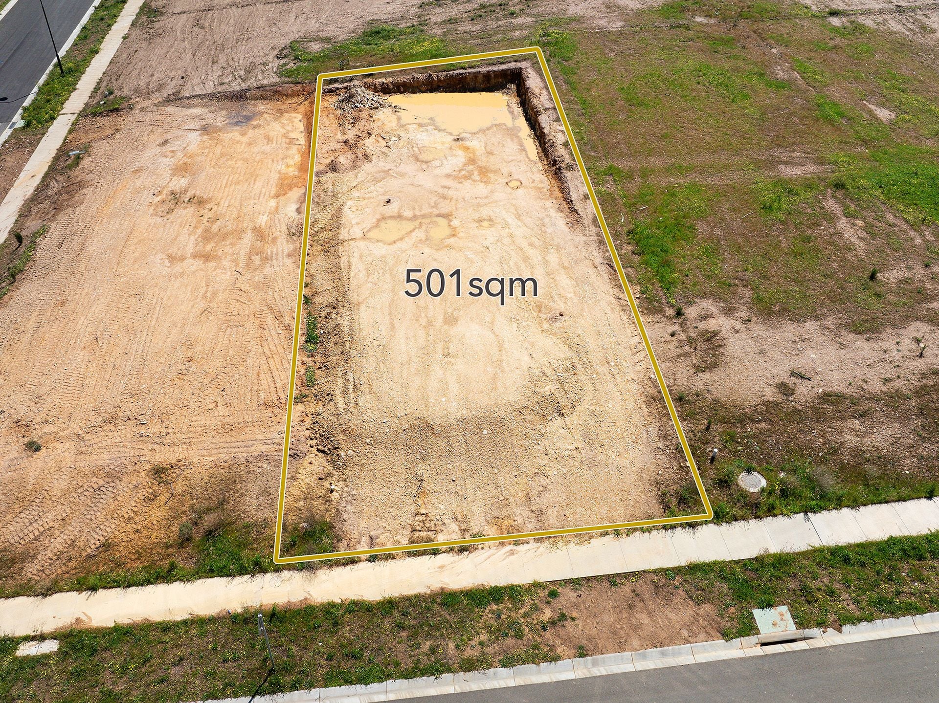 12 Kingfisher Drive, McKenzie Hill - Thumbnail 3