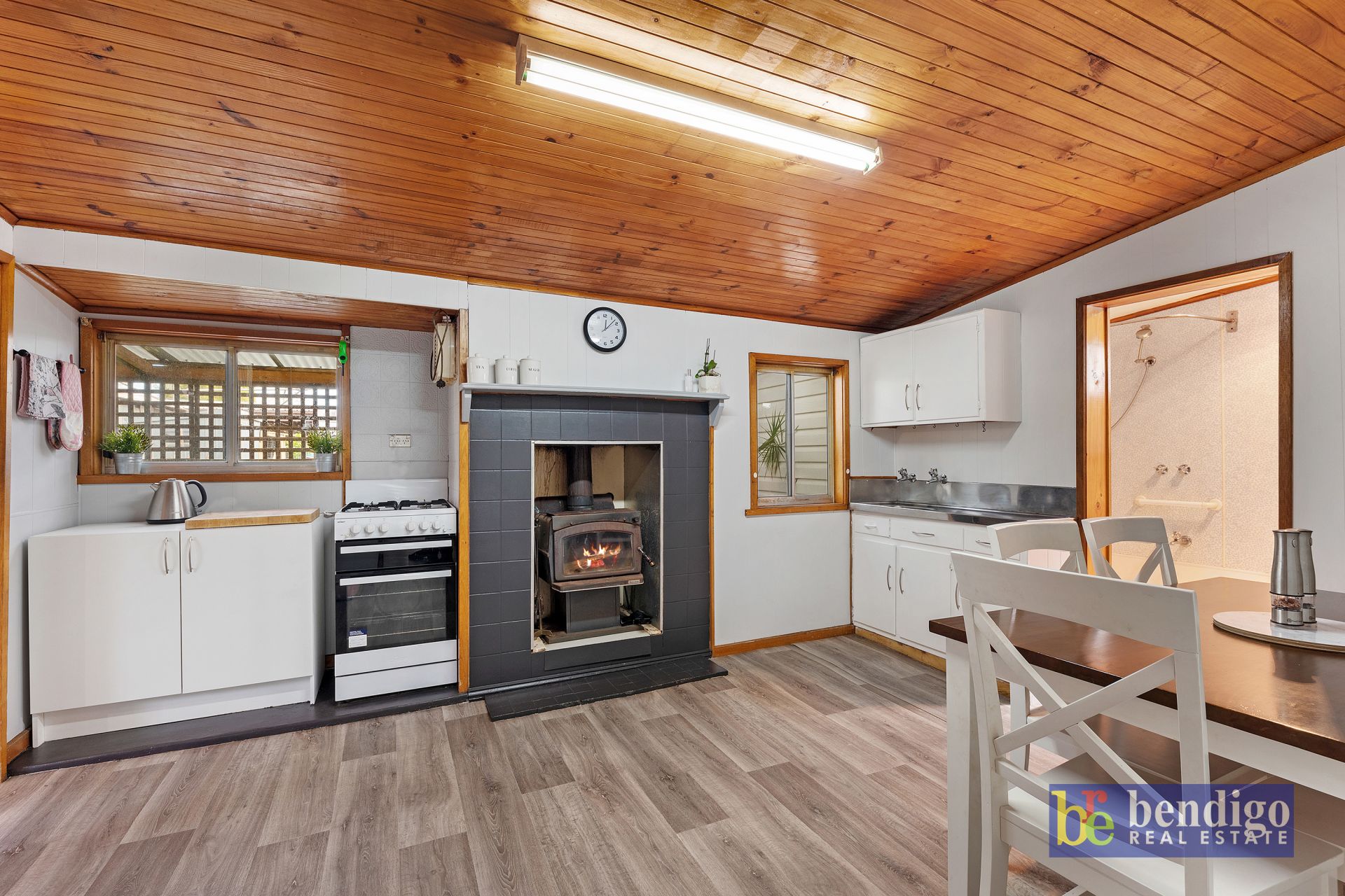 11 Baxter Street Bendigo VIC, Bendigo - Thumbnail 3