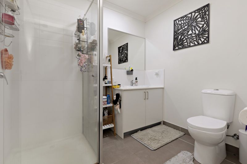 10 Banrock Place, Wollert