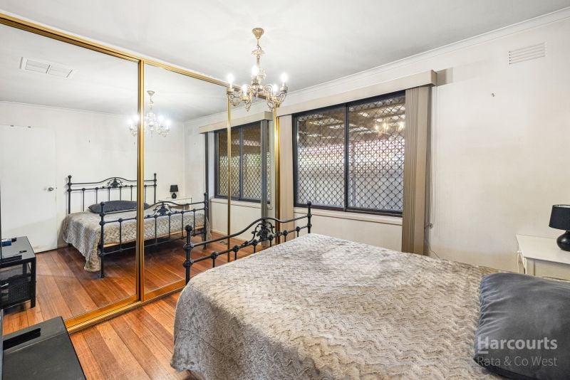 18 Newbury Street, Deer Park