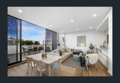 Dee Why - 555/28 Oaks Avenue