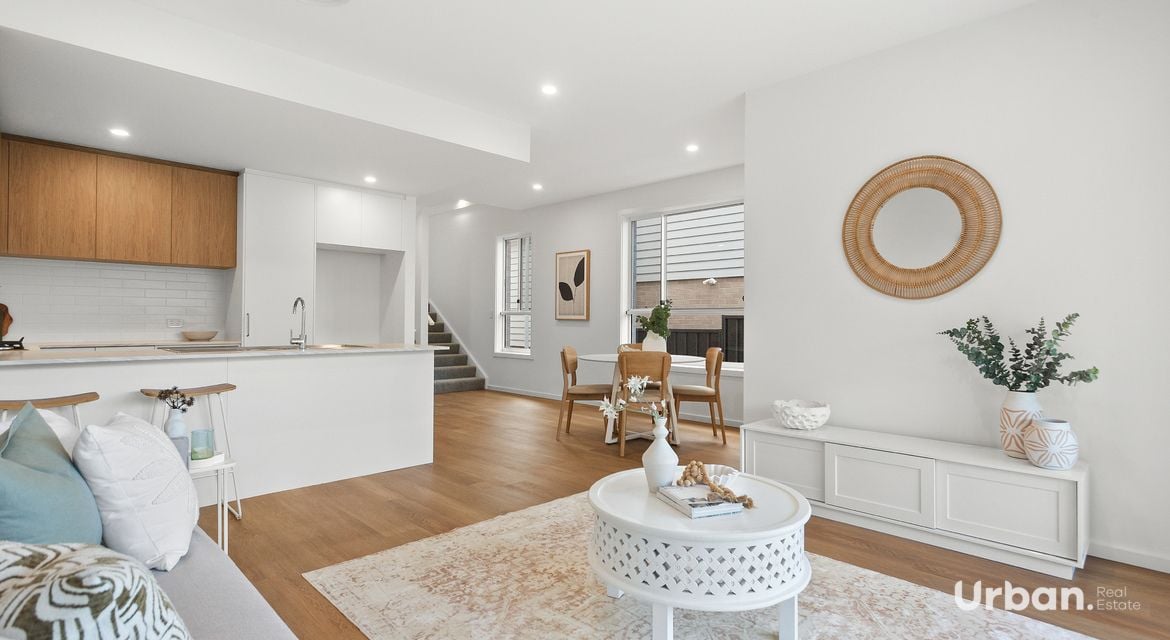 Tullimbar 35 Foxground Parade