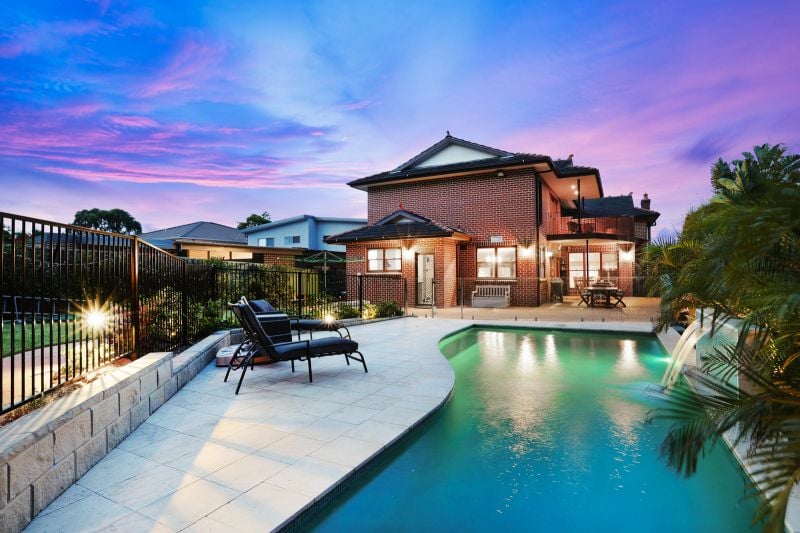 18 Cook Street CARINGBAH SOUTH 2229