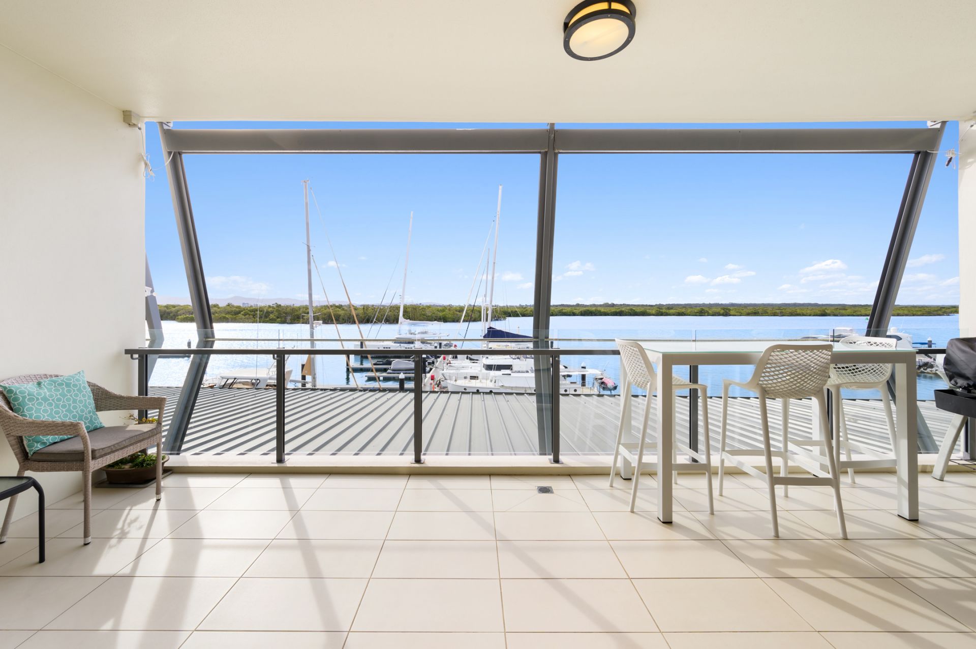 3205/4 Marina Promenade, Paradise Point - Thumbnail 4